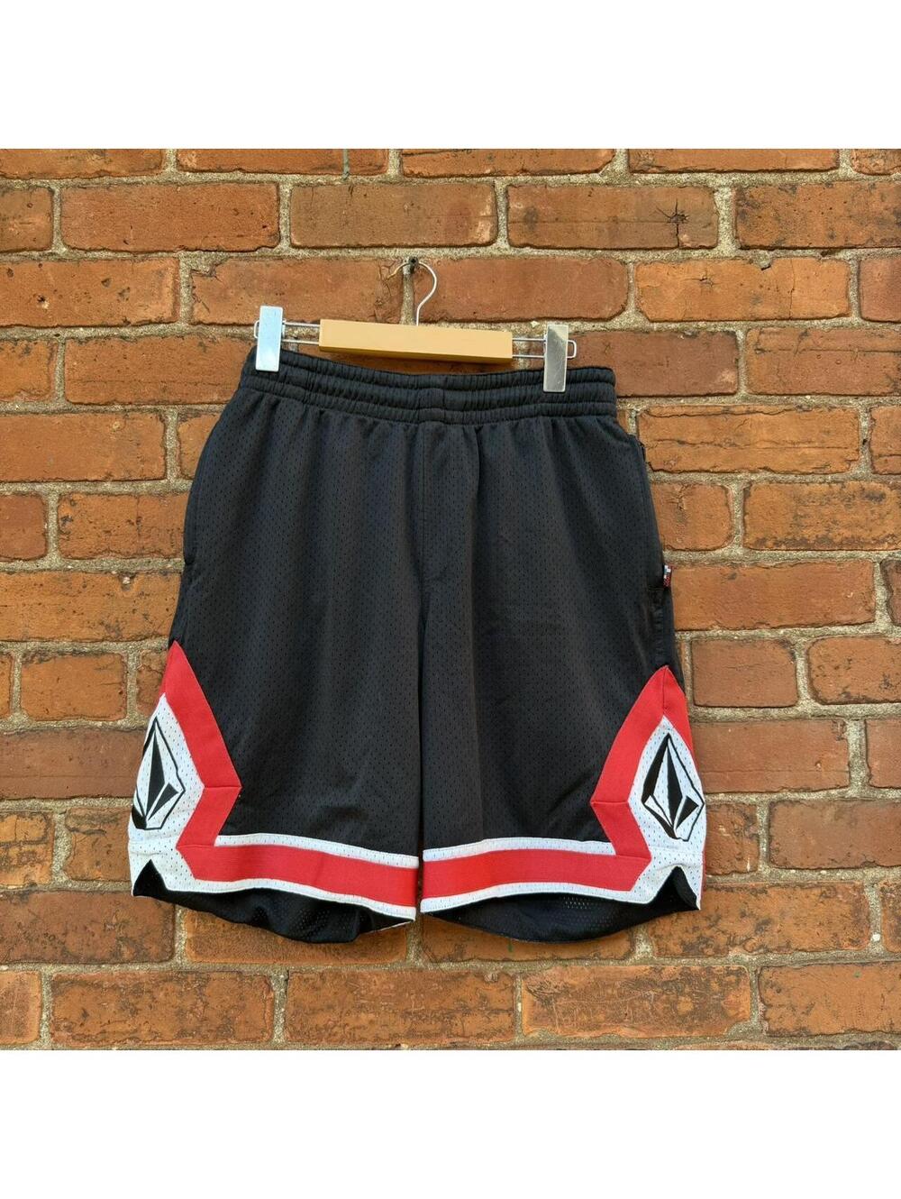 Vintage volcom basketball shorts 00s S